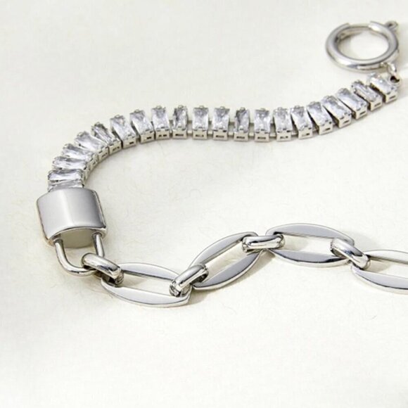 NWT Lock Charm Bracelet 14K White Gold Plated CZ Links 7” - Picture 4 of 10